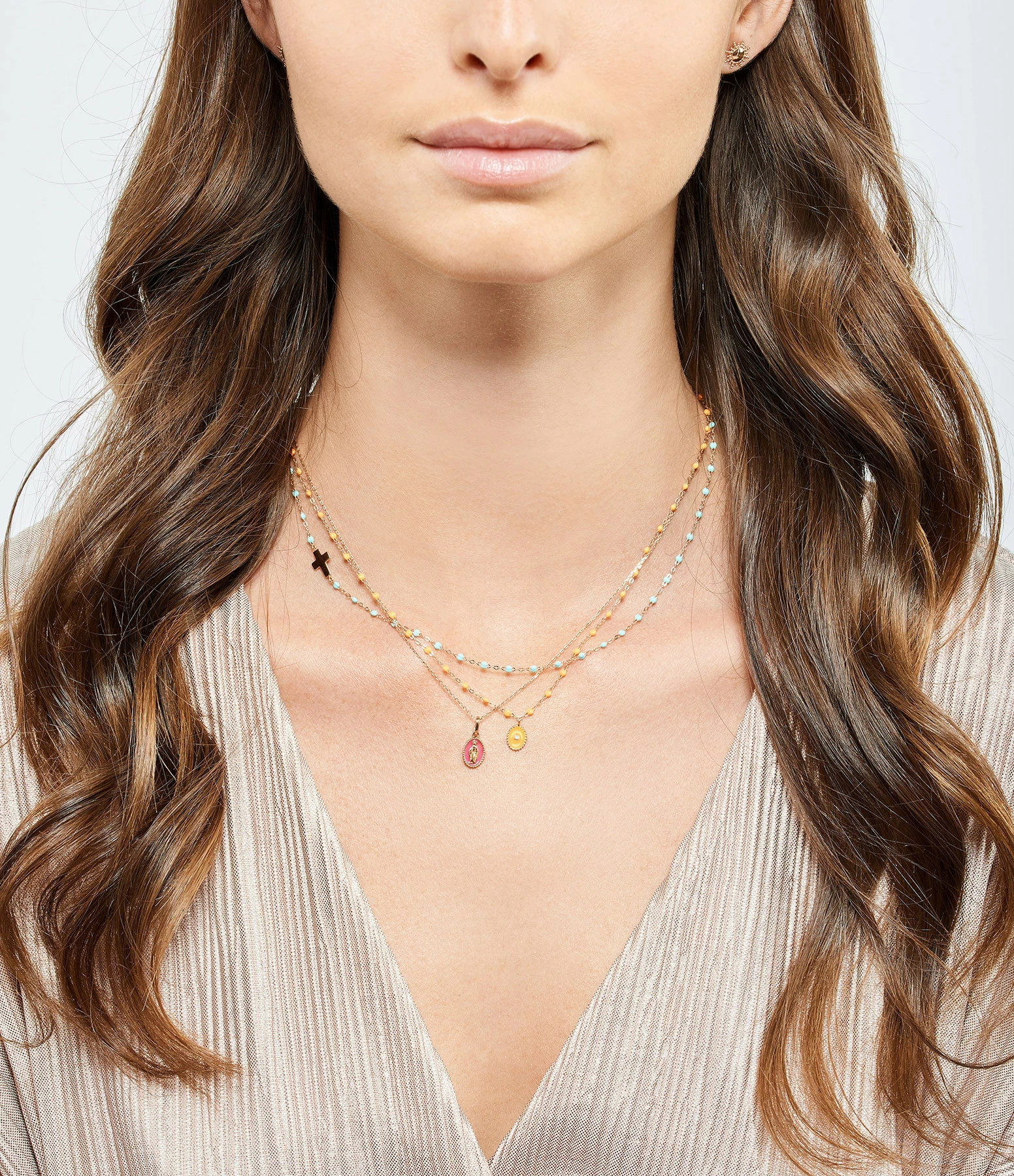 GIGI CLOZEAU Collier Étoile Du Nord Perles Résine Or Diamant 5 GIGI CLOZEAU Collier Étoile Du Nord Perles Résine Or Diamant – Image 3