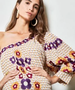 Aurélie Bidermann Créoles Diana Ivoire -Boutique Gigi Clozeau abbrd look20210527 1 scaled
