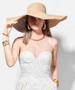 Aurélie Bidermann Créoles Diana Ivoire -Boutique Gigi Clozeau abbrd look20210527 217 scaled