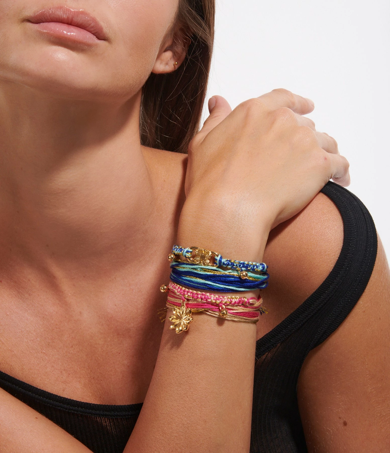 Aurélie Bidermann Bracelet Honolulu Charm Thania Beige Rose 4 Aurélie Bidermann Bracelet Honolulu Charm Thania Beige Rose – Image 2