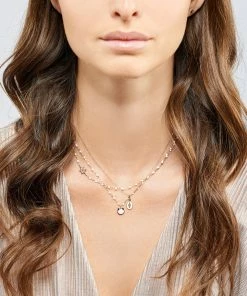 GIGI CLOZEAU Pendentif Médaille Madone Résine Or 19 GIGI CLOZEAU Pendentif Médaille Madone Résine Or -Boutique Gigi Clozeau clozb look20221116 19