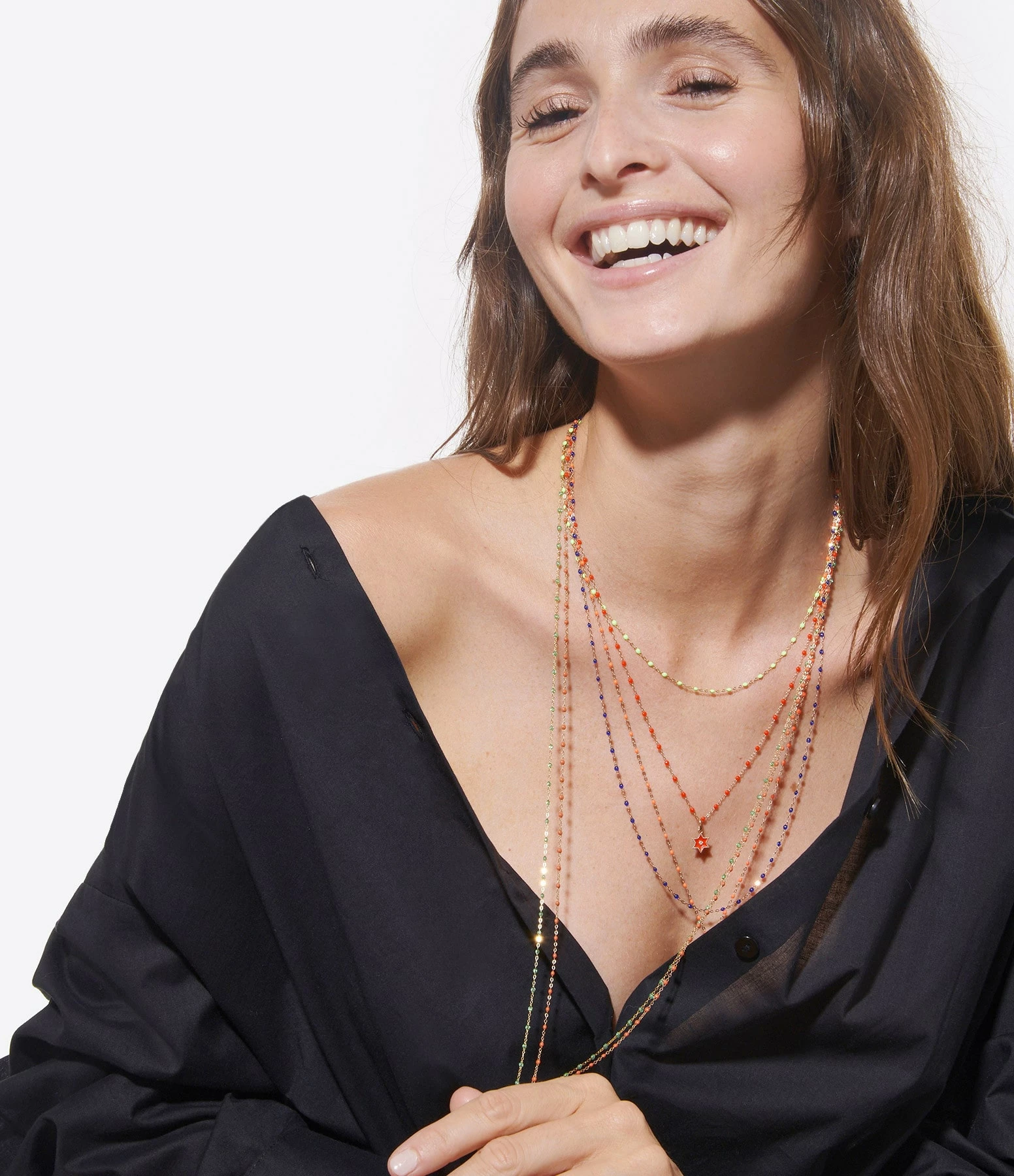 GIGI CLOZEAU Pendentif Étoile Résine Diamants Or Jaune 6 GIGI CLOZEAU Pendentif Étoile Résine Diamants Or Jaune – Image 4