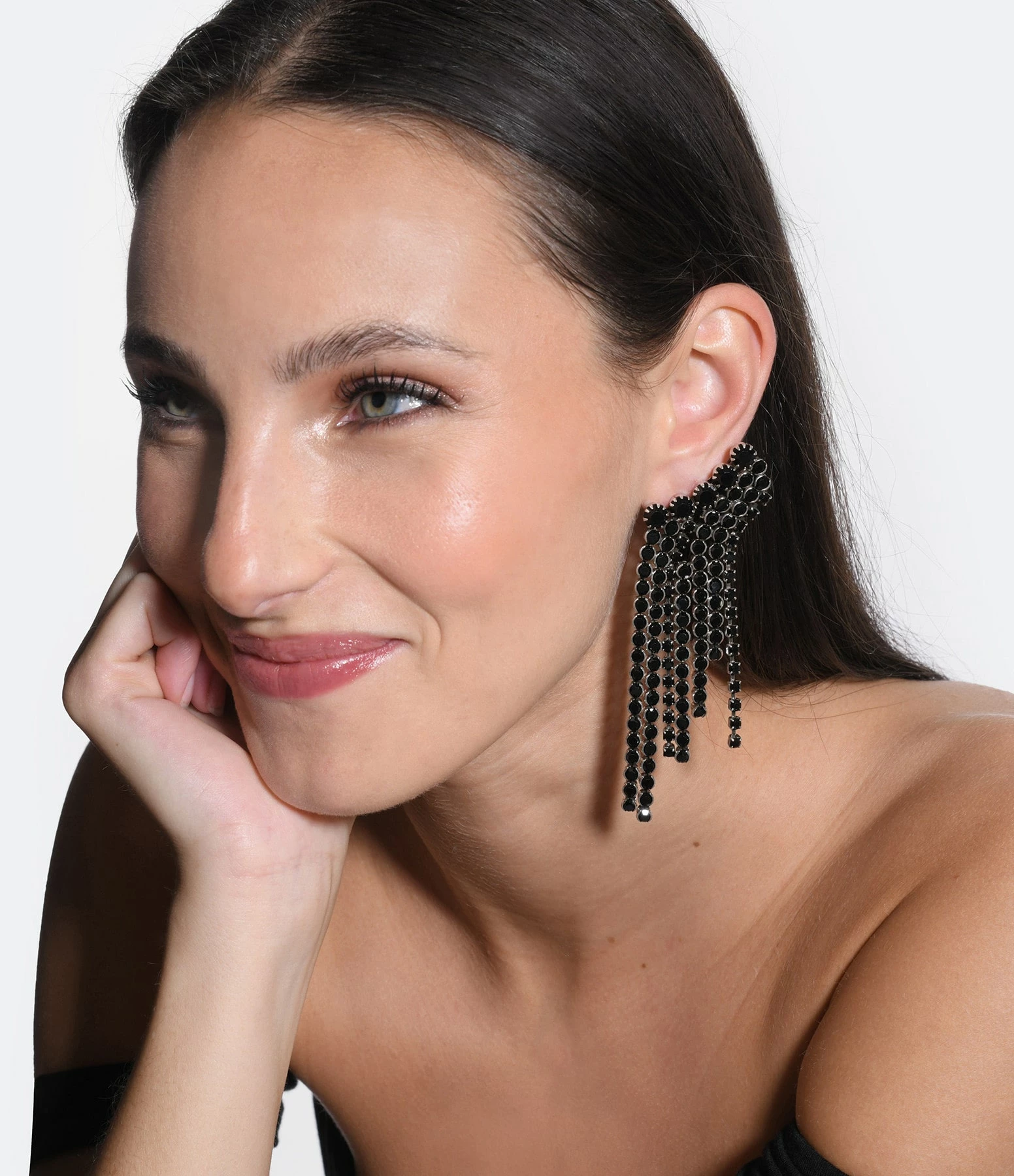 Isabel Marant Boucles D'oreilles A Wild Shore Noir 4 Isabel Marant Boucles D'oreilles A Wild Shore Noir – Image 2