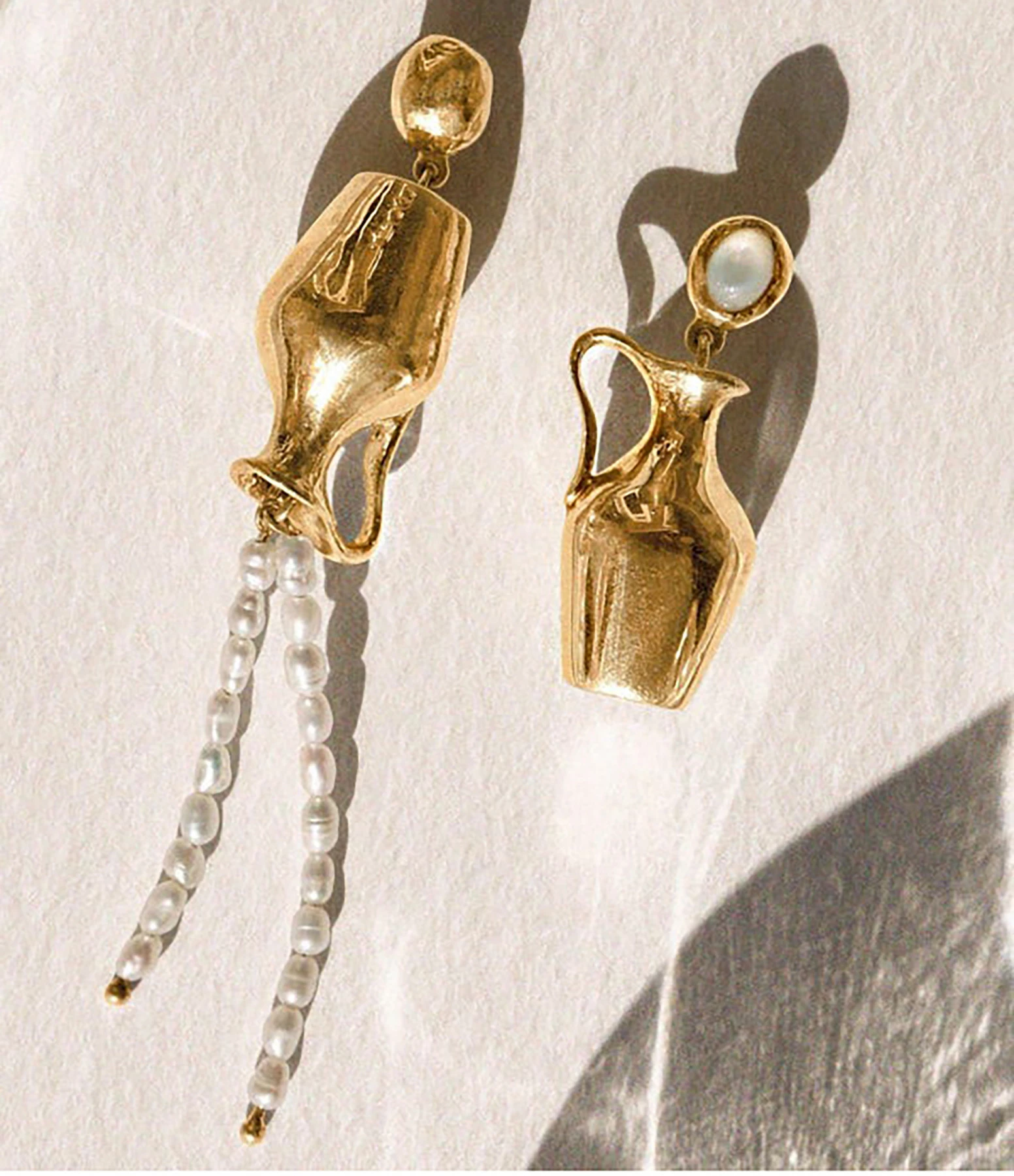 Pamela Love Boucles D'oreilles Vessel Doré 7 Pamela Love Boucles D'oreilles Vessel Doré – Image 5