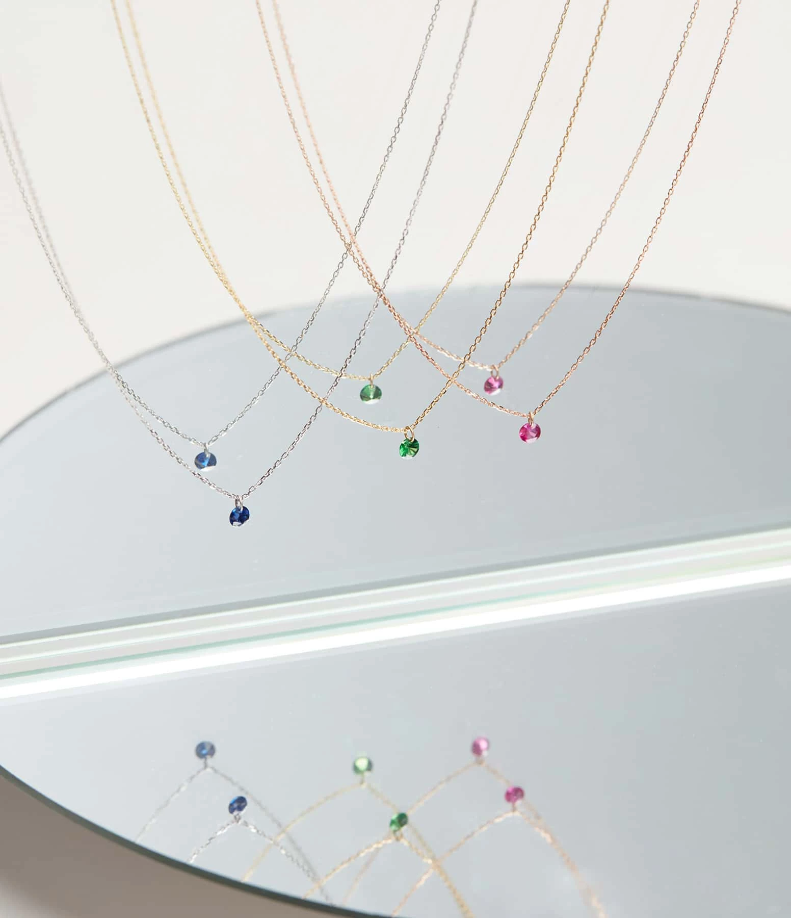 LA BRUNE & LA BLONDE Collier Mini Confetti Tsavorite Or Jaune – Image 6