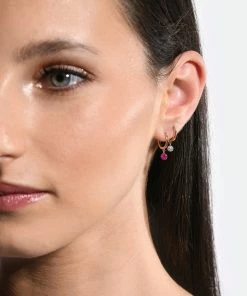 LA BRUNE & LA BLONDE Mini Créoles Confetti Rubis Or Rose -Boutique Gigi Clozeau lblbe look20221201 56 1