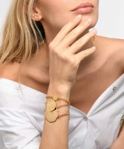 LES FÉLICITÉS Bracelet Grande Médaille Amour 7 LES FÉLICITÉS Bracelet Grande Médaille Amour -Boutique Gigi Clozeau lesfe look20230113 139 1