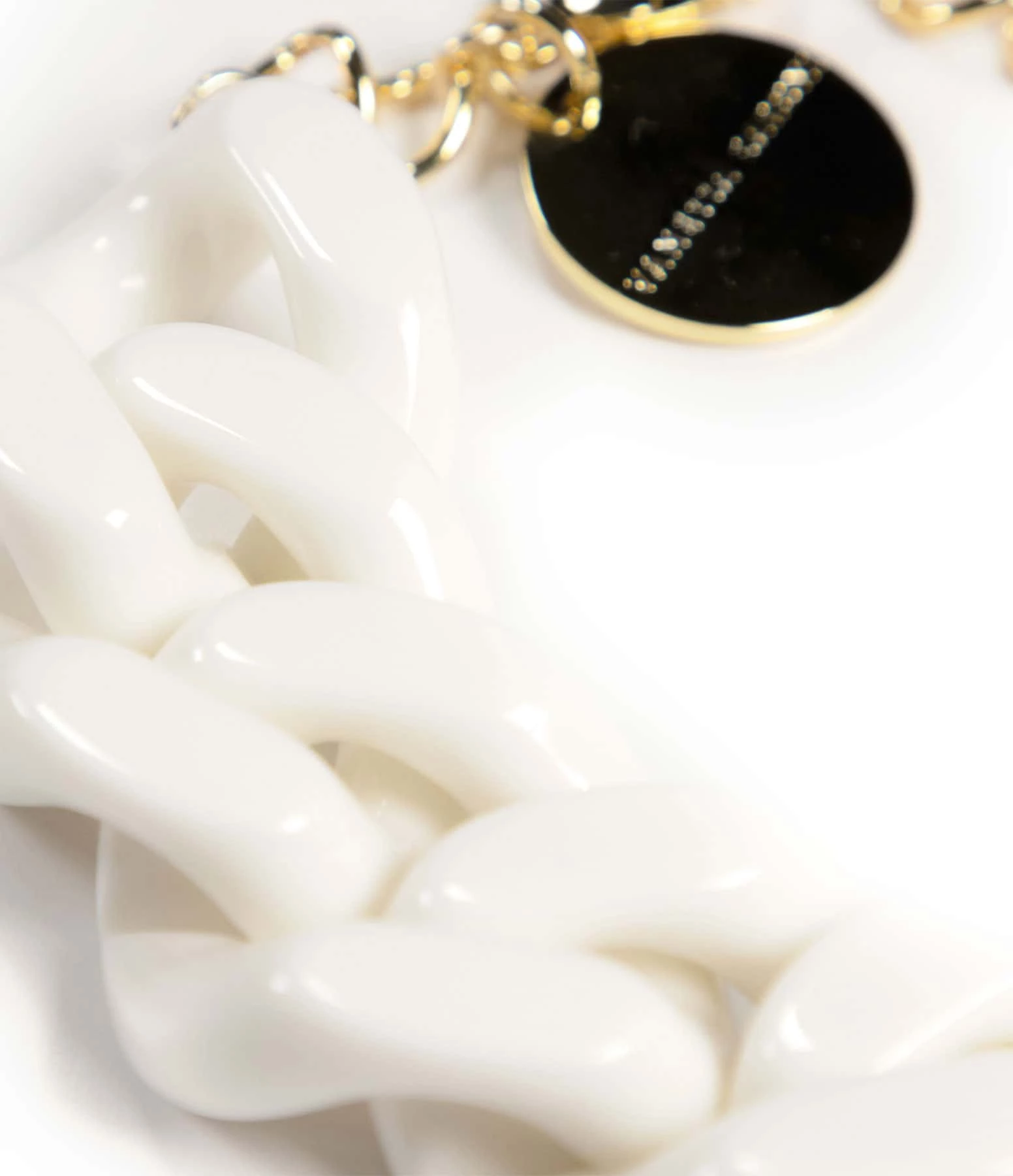 VANESSA BARONI Collier Big Flat Off White 4 VANESSA BARONI Collier Big Flat Off White – Image 2
