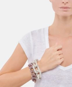 VANESSA BARONI Bracelet Squared Gris Clair 9 VANESSA BARONI Bracelet Squared Gris Clair -Boutique Gigi Clozeau vbaro look20210916 309